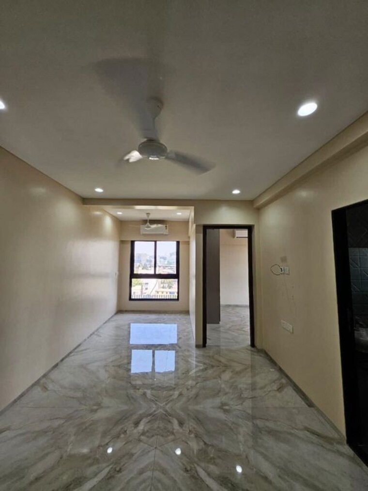 Room, mukund-niwas-bandra-west 1 Bedroom 500 Sq.Ft. Apartment In Bandra West Mumbai 10195054