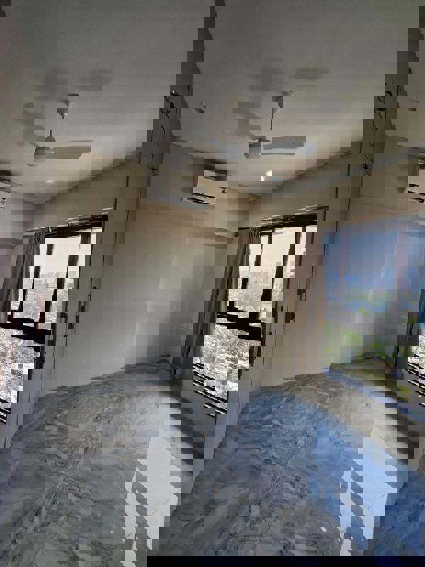 1 BHK + Pooja Room 500 Sq.Ft. Apartment in Mukund Niwas Bandra West