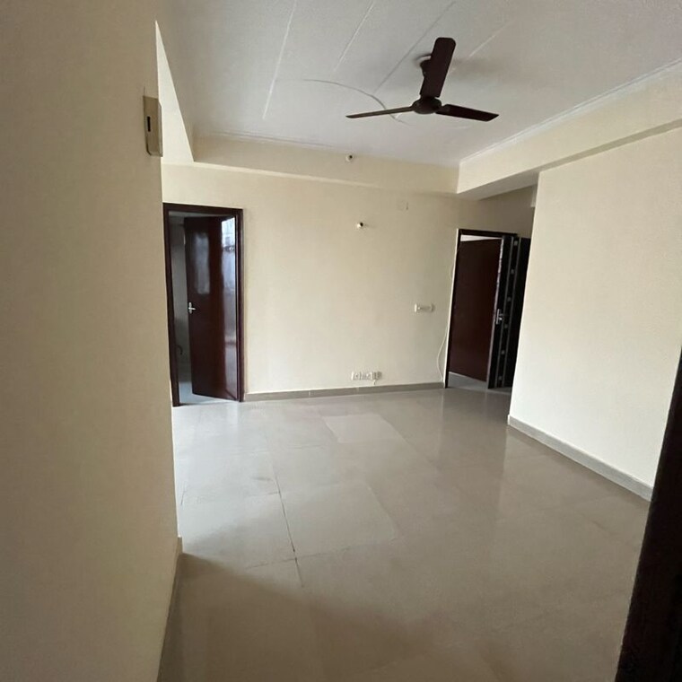 Room, amrapali-zodiac 2 Bedroom 950 Sq.Ft. Apartment In Sector 120 Noida 10195056