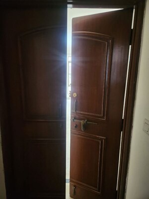 Furnished Amenities in 2 BHK Builder Floor at Signature Global City 81, Sector 81 – for Rent