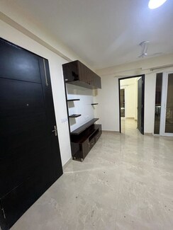 2 BHK Builder Floor For Sale in Signature Global Park 4 and 5