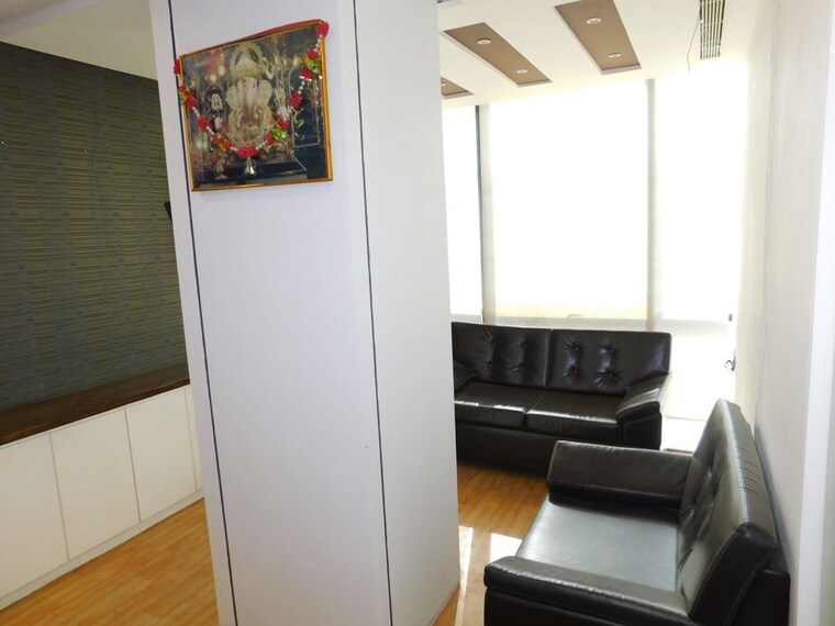 Common Area, goregaon east Commercial Office Space 2068 Sq.Ft. In Goregaon East Mumbai 10195039