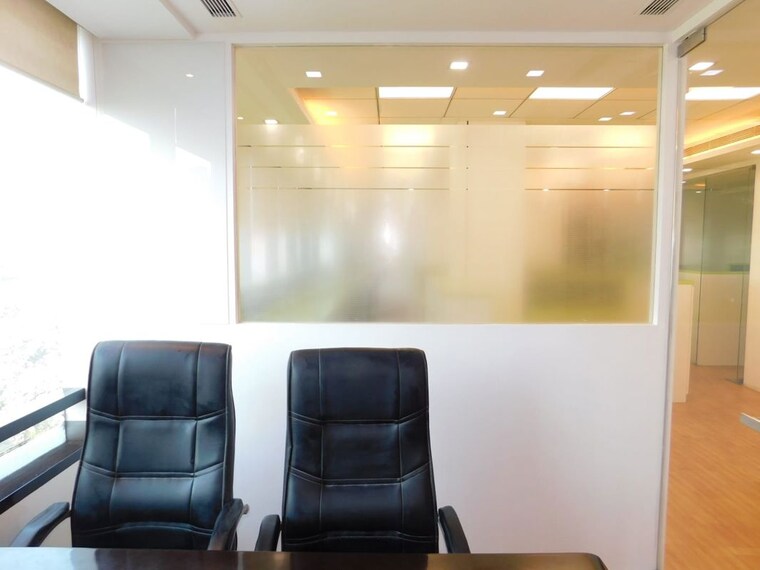 Living Room, goregaon east Commercial Office Space 2068 Sq.Ft. In Goregaon East Mumbai 10195039