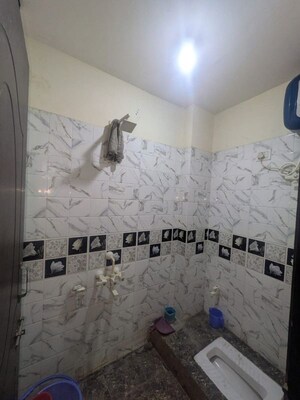 Room in 1 BHK Builder Floor at Bindal Enclave, Phi Iv Greater Noida – for Rent