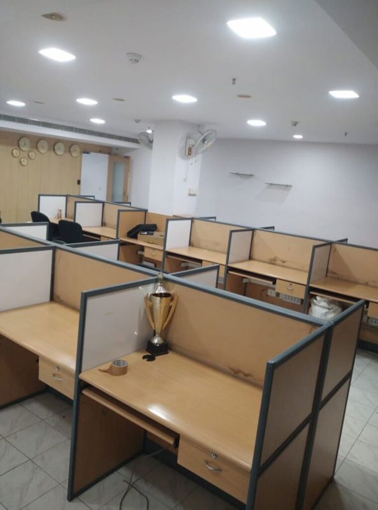 Team Area, ameerpet Commercial Office Space in IT/SEZ 1800 Sq.Ft. In Ameerpet Hyderabad 10195075