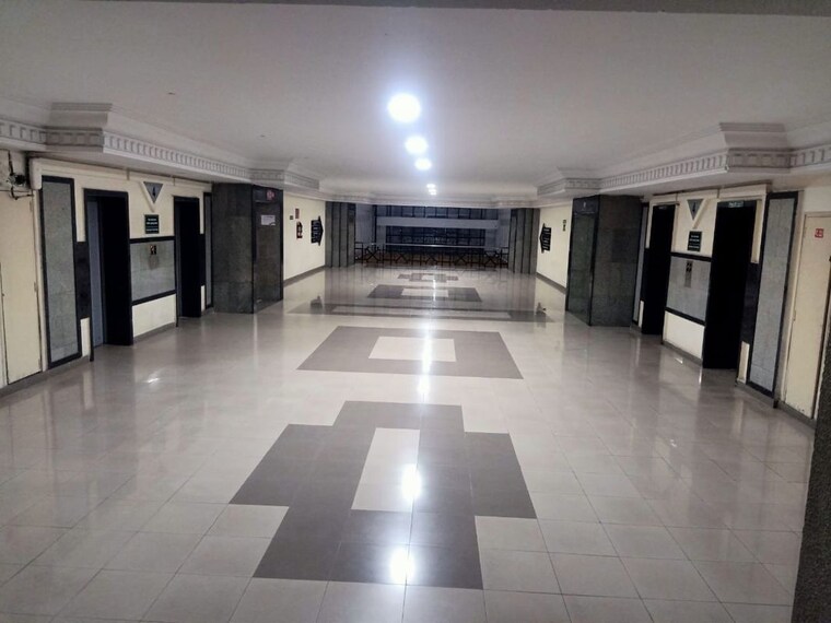  Parking, ameerpet Commercial Office Space in IT/SEZ 1800 Sq.Ft. In Ameerpet Hyderabad 10195075