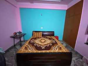 Bedroom in 3 BHK Apartment at Sector 49 – for Rent