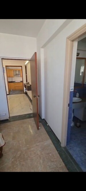 Building Lobby in 3 BHK Apartment at Hiranandani Glen Dale, Powai – for Sale