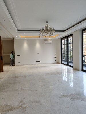 4 BHK Builder Floor For Rent in Defence Colony