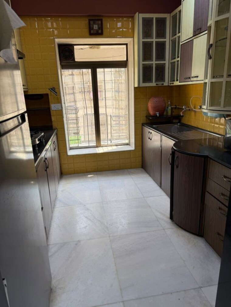 Kitchen, gangotri-chs-khar 3 Bedroom 1500 Sq.Ft. Apartment In Khar West Mumbai 10195089