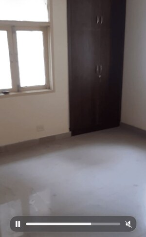 Room in 4 BHK Apartment at Celestial Palace, Pi Greater Noida – for Rent