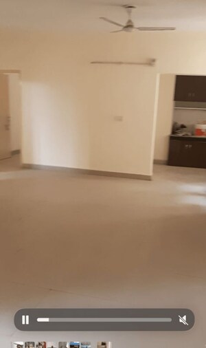 Room in 4 BHK Apartment at Celestial Palace, Pi Greater Noida – for Rent