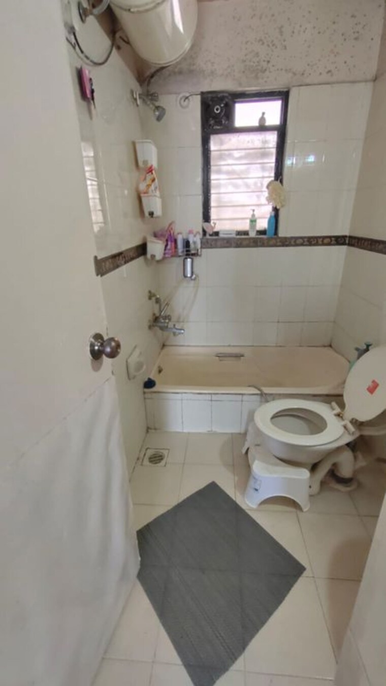 Bathroom, rahul-towers 2 Bedroom 1000 Sq.Ft. Apartment In Kothrud Pune 10195121