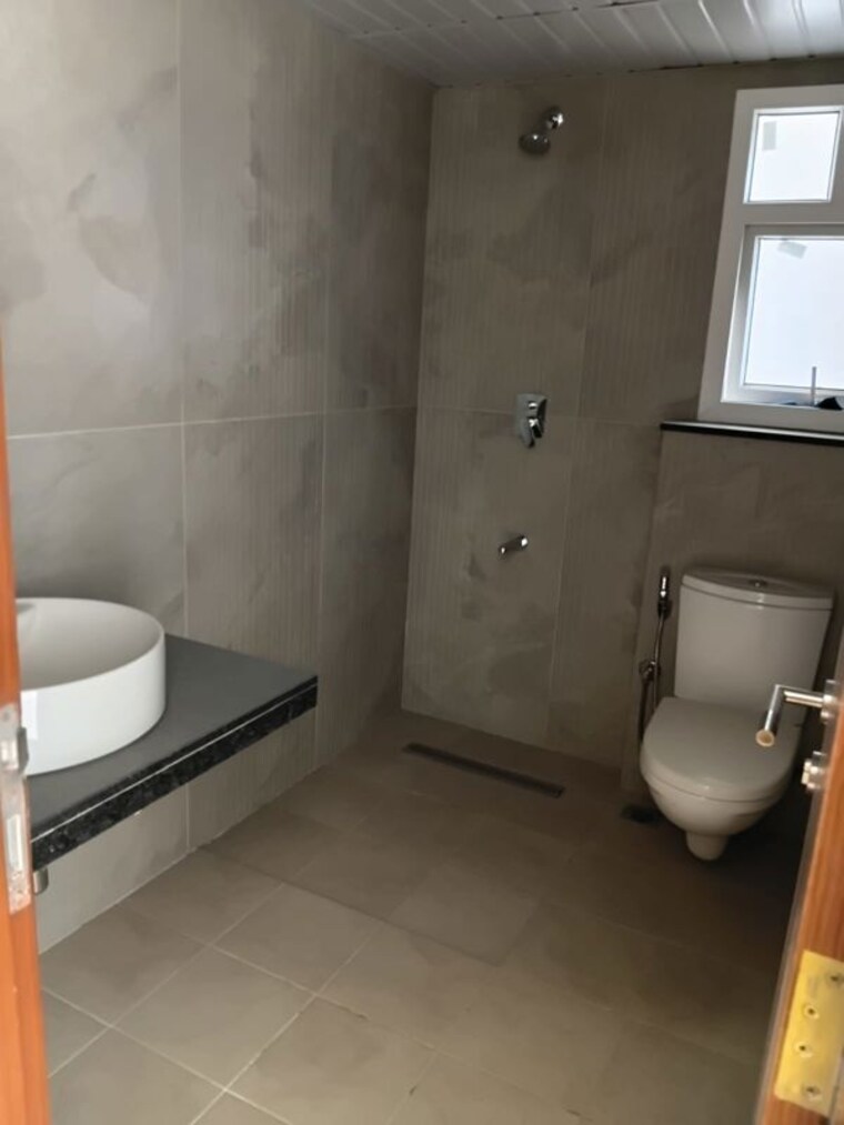 Bathroom, candeur-lakescape 3 Bedroom 1917 Sq.Ft. Apartment In Kondapur Hyderabad 10195112