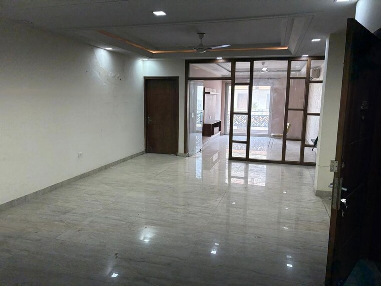 Room, srishti-greenfield-homes 4 Bedroom 3600 Sq.Ft. Builder Floor In Green Fields Colony Faridabad 10195043