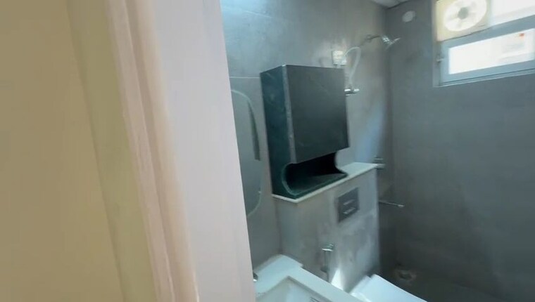 Bathroom, signature-global-city-81 2 Bedroom 1100 Sq.Ft. Builder Floor In Sector 81 Gurgaon 10194944
