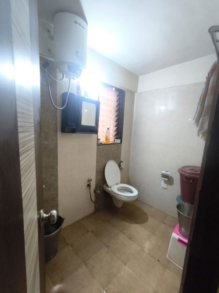 Bathroom, goregaon west 3 Bedroom 1475 Sq.Ft. Apartment In Goregaon West Mumbai 10195135