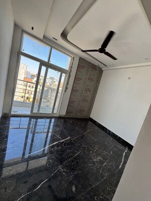 Balcony in 1 BHK Builder Floor at Saket – for Rent