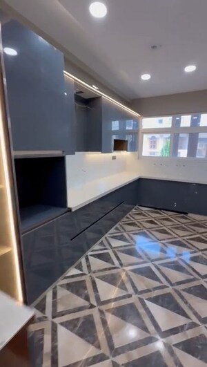  4 BHK Builder Floor at Faridabad Central – for Rent