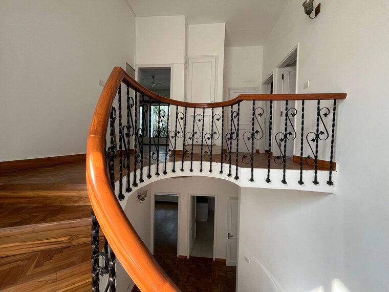 Balcony, friends colony 4 Bedroom 4000 Sq.Ft. Independent House In Friends Colony Delhi 10195191