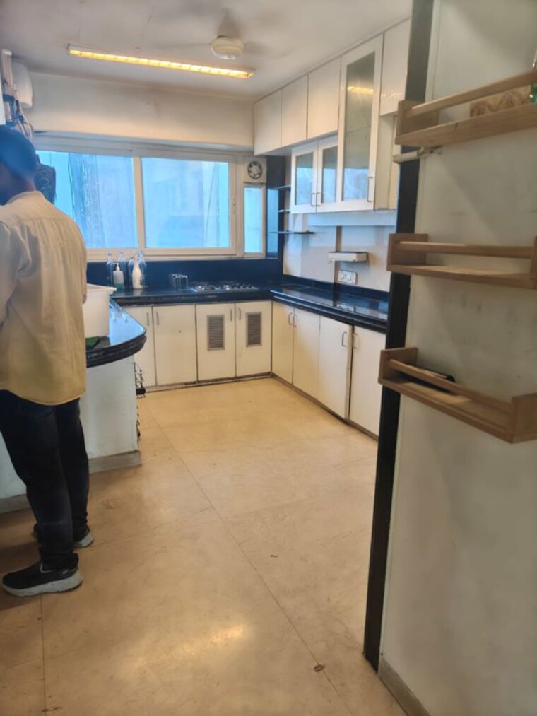 Kitchen, bandra west 3 Bedroom 1700 Sq.Ft. Apartment In Bandra West Mumbai 10195187