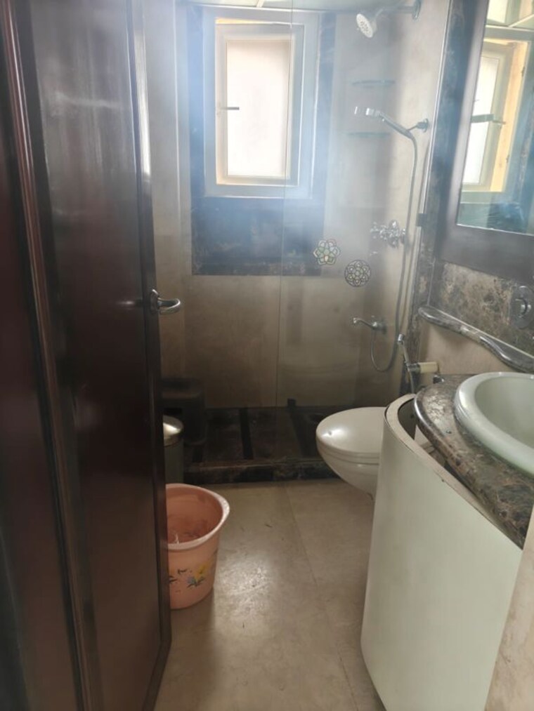 Bathroom, bandra west 3 Bedroom 1700 Sq.Ft. Apartment In Bandra West Mumbai 10195187