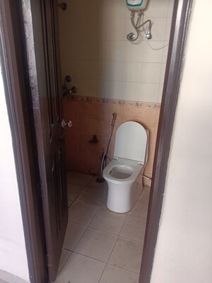 Bathroom in 3 BHK Apartment at Mapsko Krishna Apra Gardens, Vaibhav Khand – for Sale