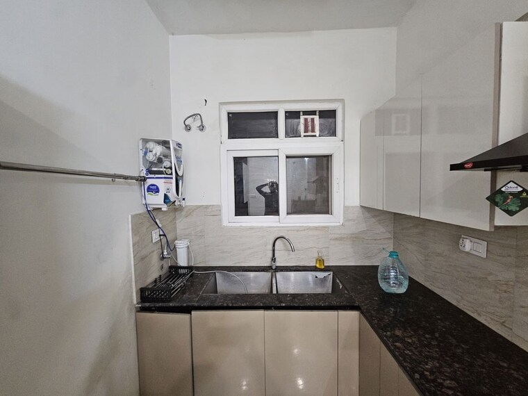 Kitchen, aura-homes 3 Bedroom 1850 Sq.Ft. Apartment In Patiala Road Zirakpur 10195184