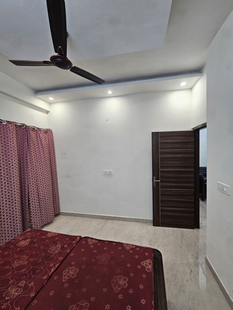 Bedroom, aura-homes 3 Bedroom 1850 Sq.Ft. Apartment In Patiala Road Zirakpur 10195184