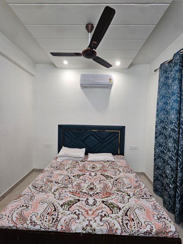 Bedroom, aura-homes 3 Bedroom 1850 Sq.Ft. Apartment In Patiala Road Zirakpur 10195184