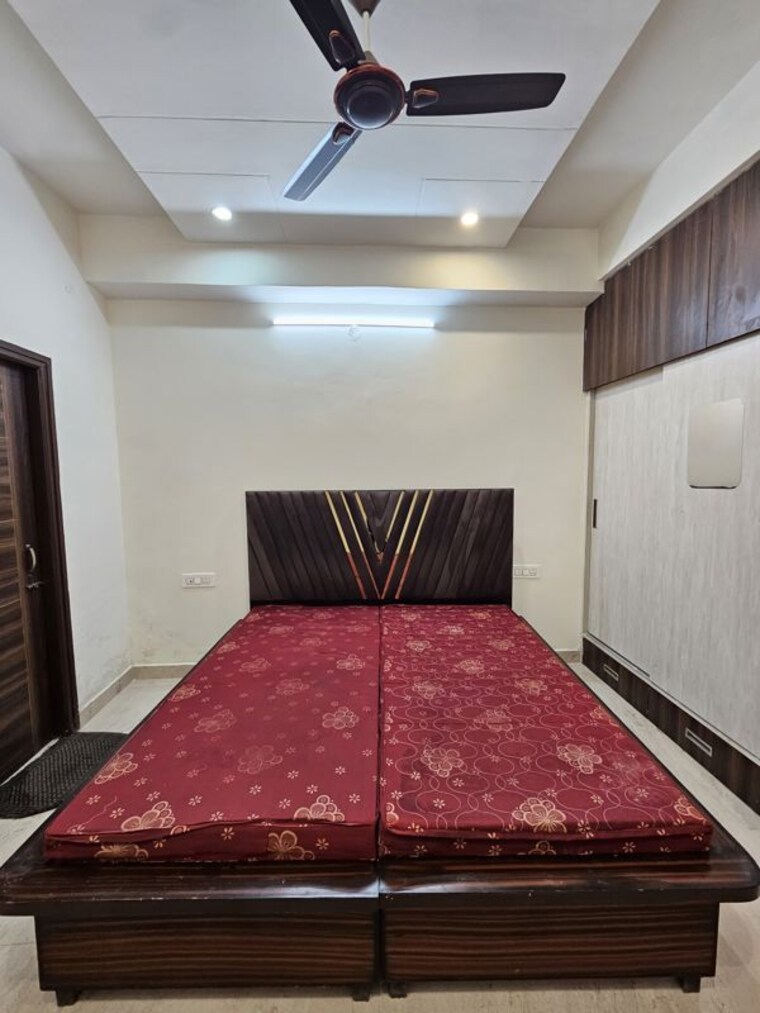Bedroom, aura-homes 3 Bedroom 1850 Sq.Ft. Apartment In Patiala Road Zirakpur 10195184