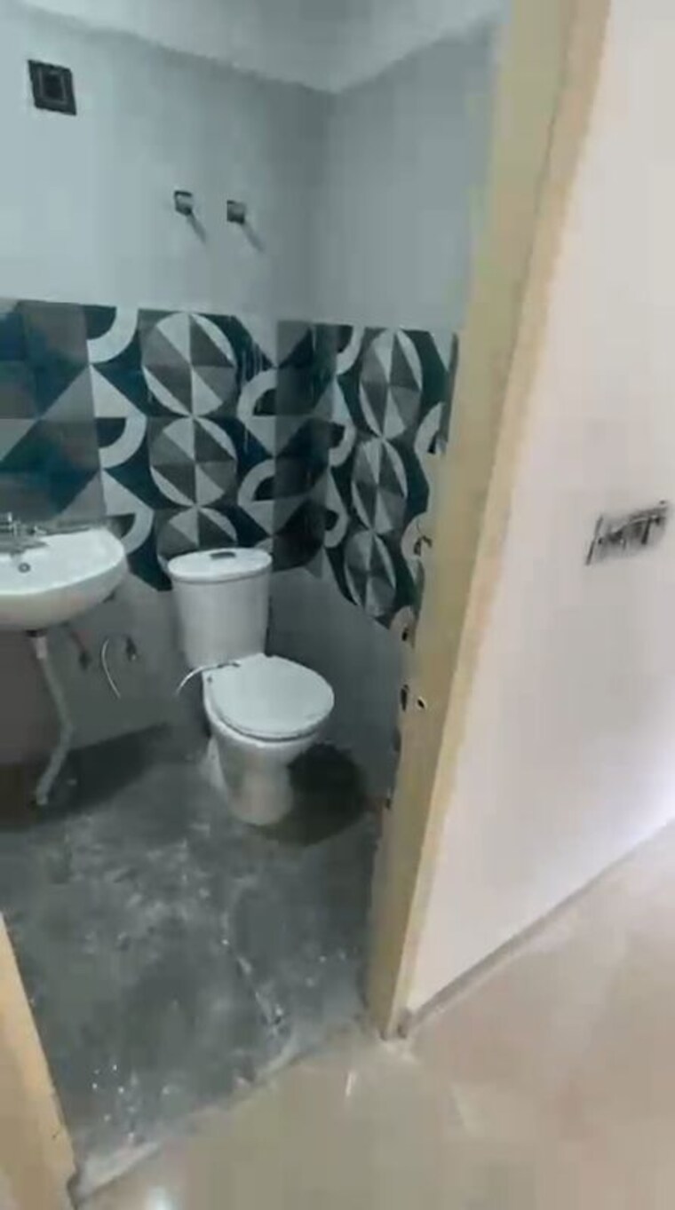 Bathroom, adore-happy-homes-exclusive-phase-2 3 Bedroom 645 Sq.Ft. Apartment In Sector 86 Faridabad 10195212