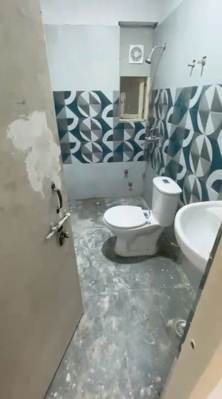 Bathroom, adore-happy-homes-exclusive-phase-2 3 Bedroom 645 Sq.Ft. Apartment In Sector 86 Faridabad 10195212