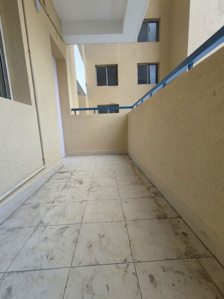 Balcony, sare-petioles 4 Bedroom 2340 Sq.Ft. Apartment In Sector 92 Gurgaon 10195214