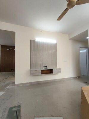 Room in 4 BHK Apartment at SARE Petioles, Sector 92 – for Rent