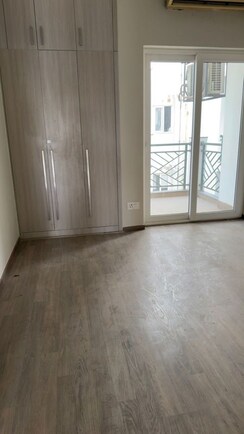 2.5 BHK + Study Room Builder Floor For Rent in Central Park Cerise Suites