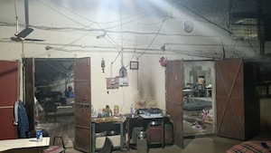  Warehouse – Exterior View View at Paud - for Rent