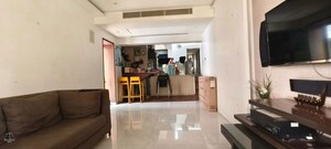 Living Room in 3 BHK Apartment at Khar West – for Rent