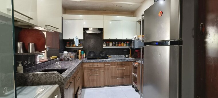 Kitchen, khar west 3 Bedroom 1800 Sq.Ft. Apartment In Khar West Mumbai 10195216