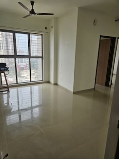 1 BHK Apartment For Rent in Lodha Vista