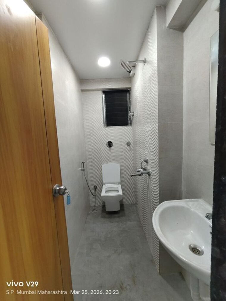Bathroom, hatdia-ison-height 3 Bedroom 1050 Sq.Ft. Apartment In Lower Parel Mumbai 10195244
