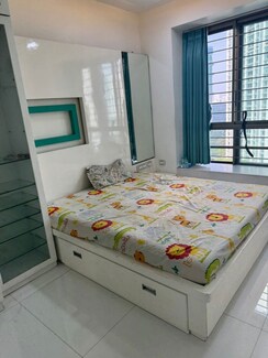 2.5 BHK + Store Room Apartment For Rent in Oberoi Realty Woods