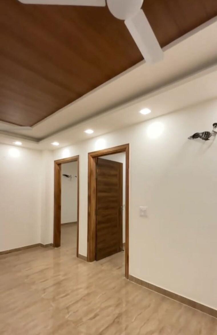 Room, sector 84 3 Bedroom 146 Sq.Yd. Builder Floor In Sector 84 Faridabad 10195284