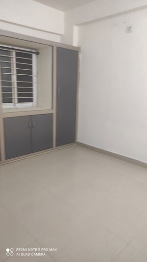 Room in 2 BHK Penthouse at Manikonda – for Rent