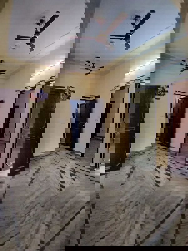 2.5 BHK 125 Sq.Ft. Builder Floor in Spring Field