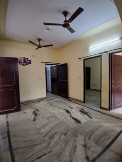 2.5 BHK Builder Floor For Sale in Spring Field