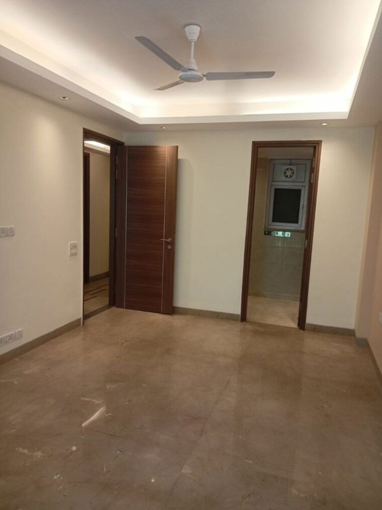 Room, chittaranjan park 3 Bedroom 2300 Sq.Ft. Apartment In Chittaranjan Park Delhi 10195305
