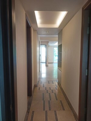  3 BHK Apartment at Chittaranjan Park – for Rent