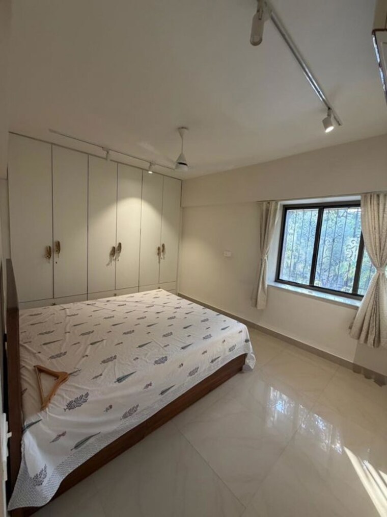 Bedroom, new-silverhome-apartment 3 Bedroom 1250 Sq.Ft. Apartment In Bandra West Mumbai 10195285