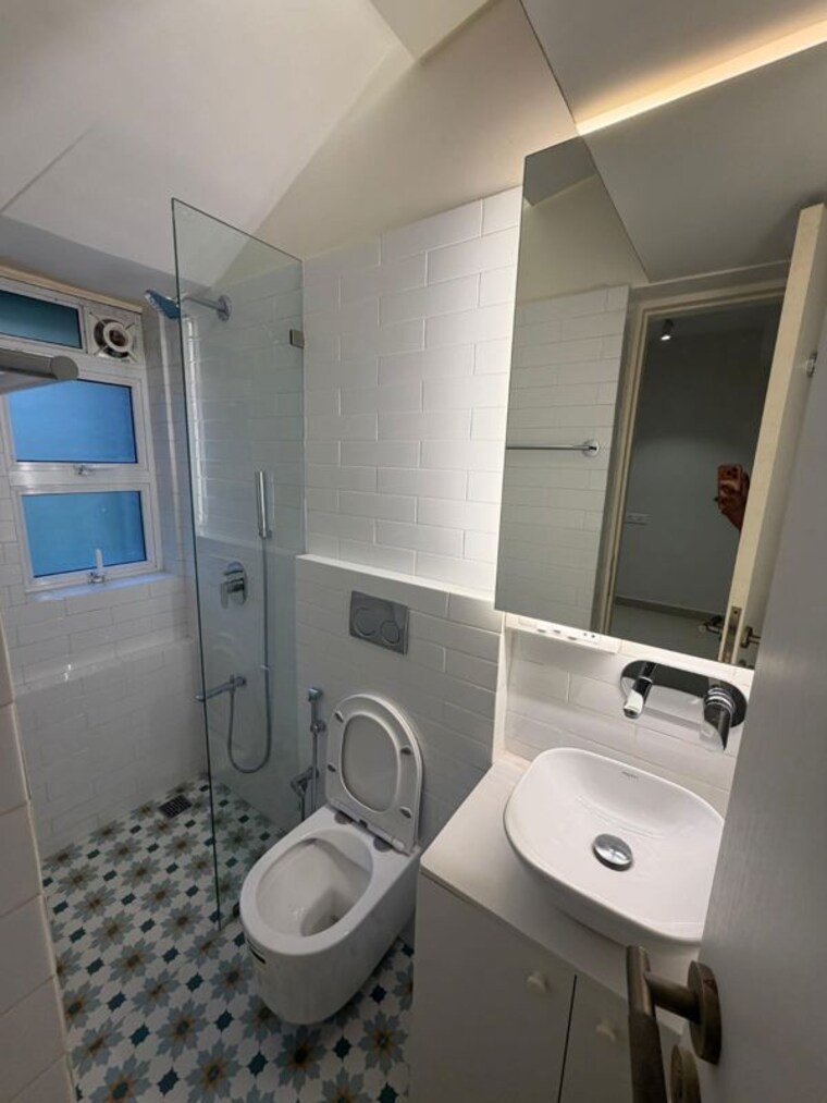 Bathroom, new-silverhome-apartment 3 Bedroom 1250 Sq.Ft. Apartment In Bandra West Mumbai 10195285